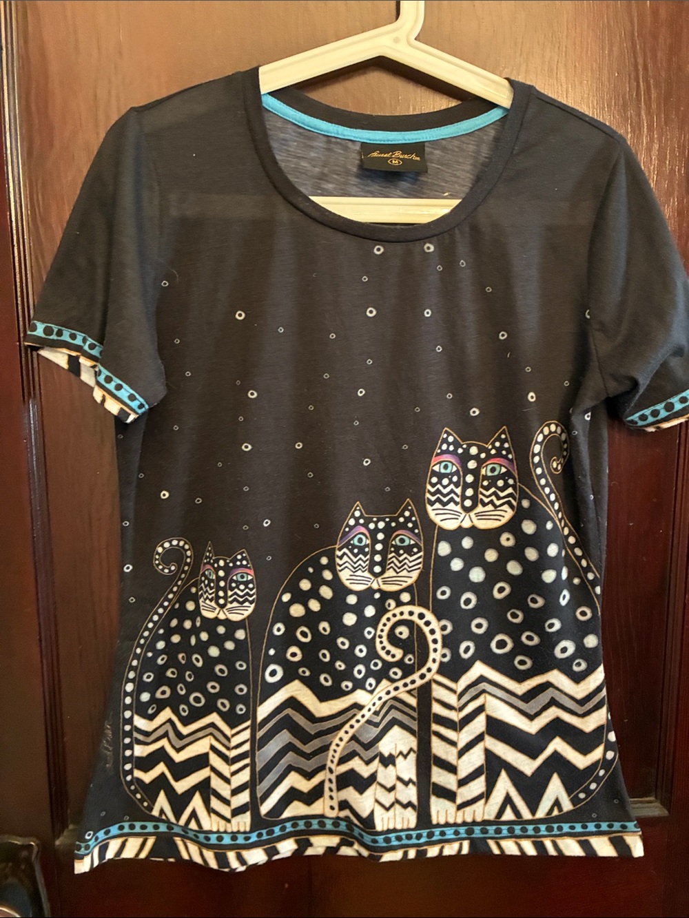 Laurel Burch 3 cats tee shirt in EUC, size M